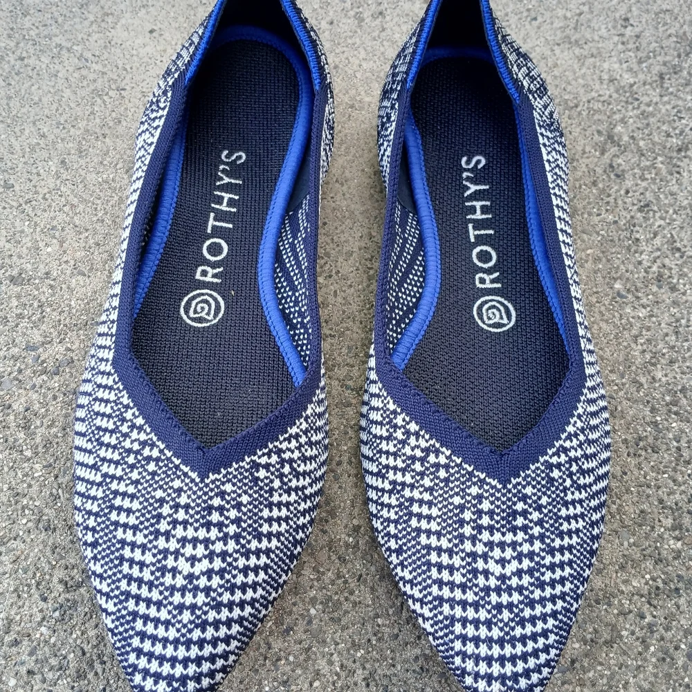Rothys reposhing this